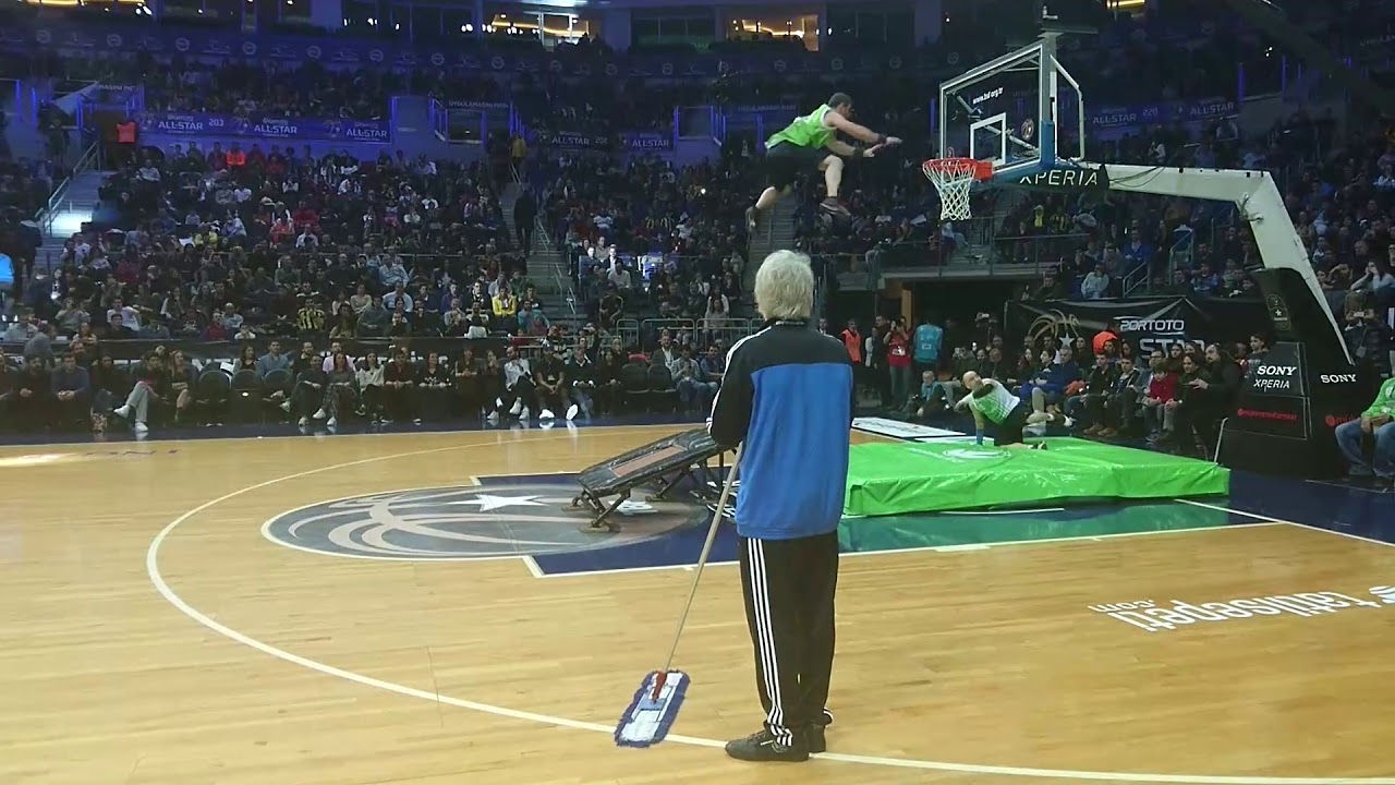 Herbalife All-Star Devre Arası Şovu